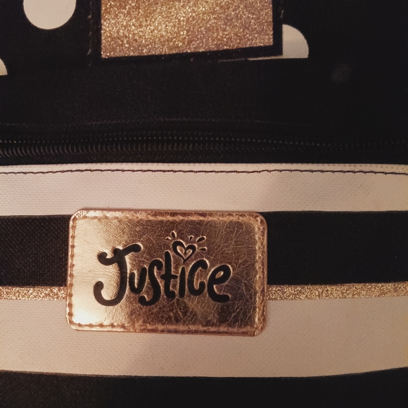 Backpack - Picture 2 of 7